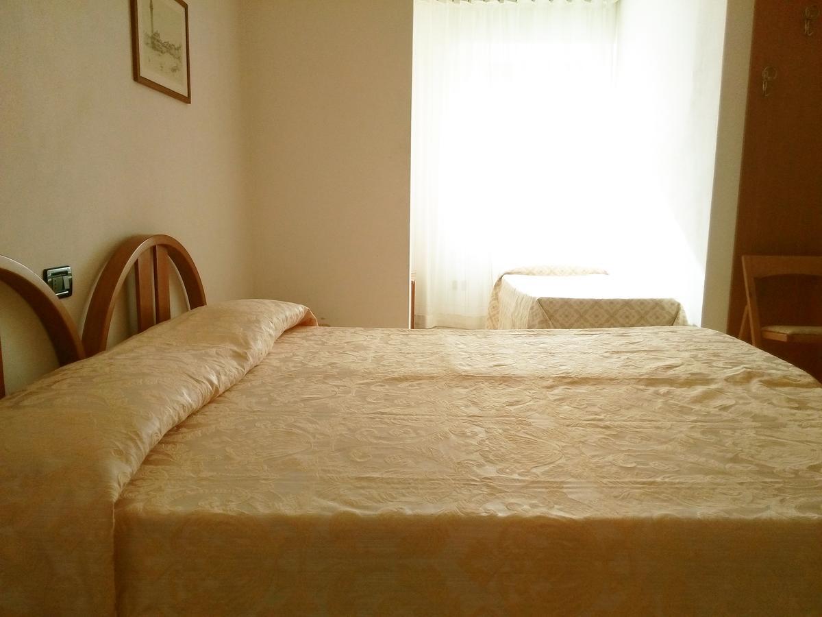Hotel Ponte Autostrada Seriate Bagian luar foto