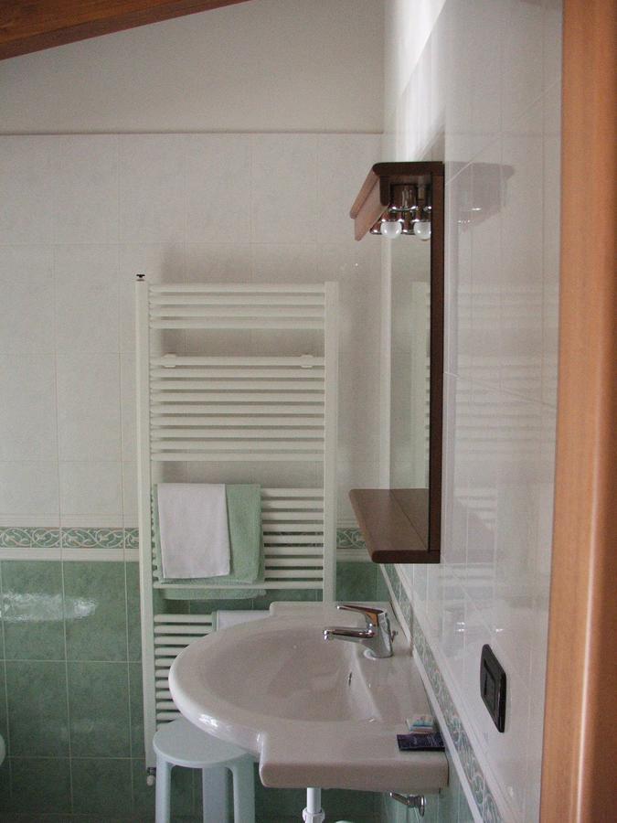 Hotel Ponte Autostrada Seriate Bagian luar foto