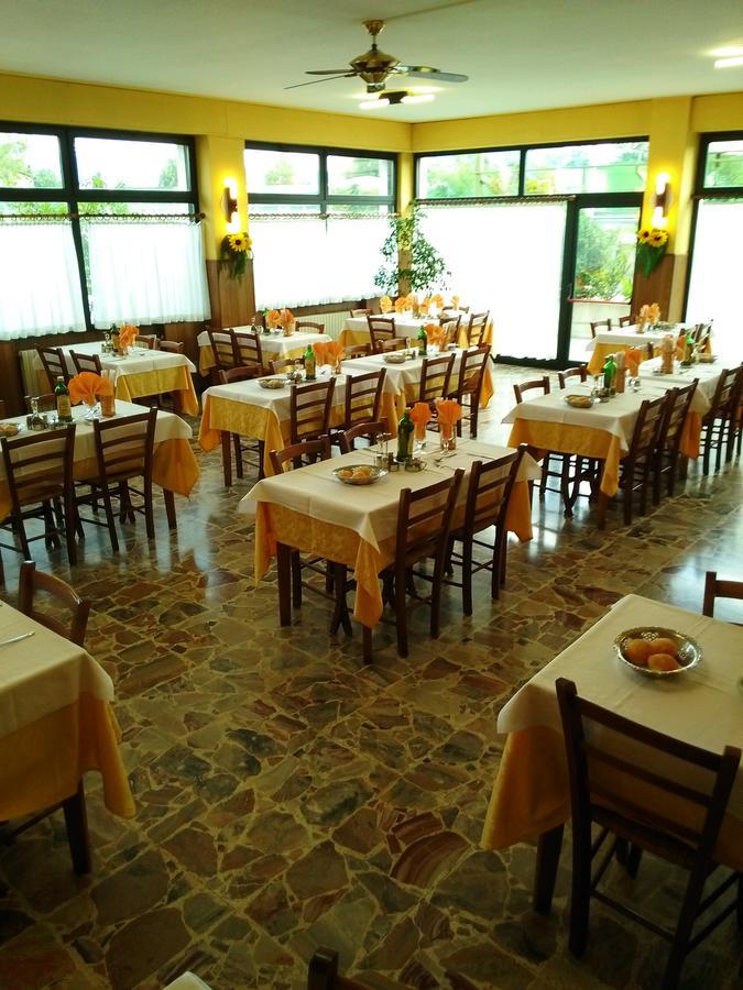 Hotel Ponte Autostrada Seriate Bagian luar foto