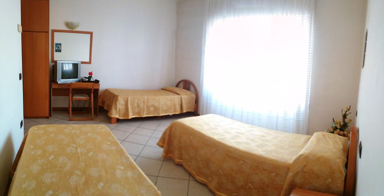 Hotel Ponte Autostrada Seriate Bagian luar foto